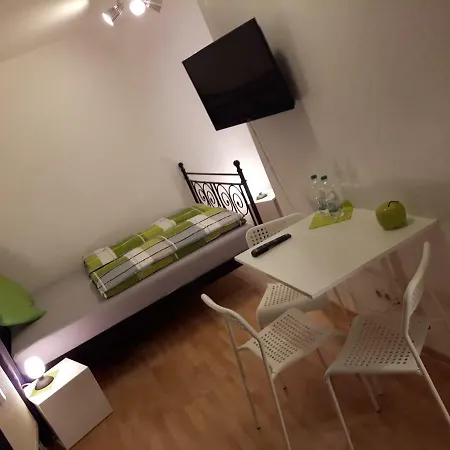 アパート Green Apple City Apartment, 250 Meter Zur U-bahn *